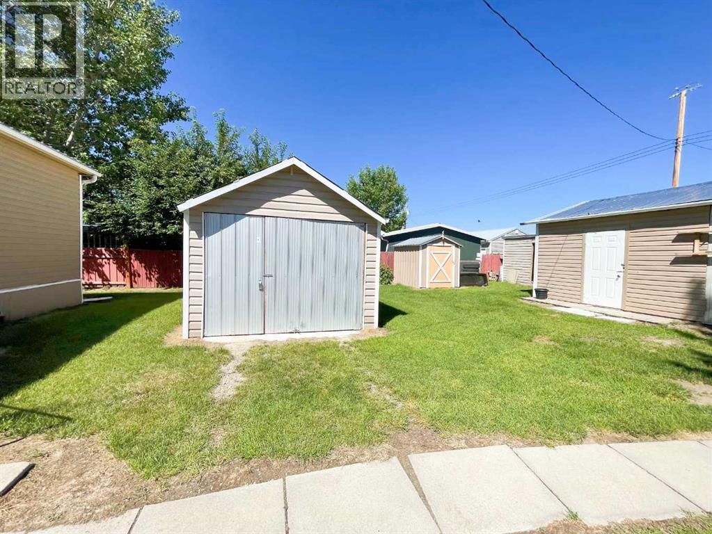 331 Armstrong Street, Carmangay, Alberta  T0L 0N0 - Photo 22 - A2268129