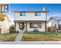 60 Rundlelawn Place NE Rundle