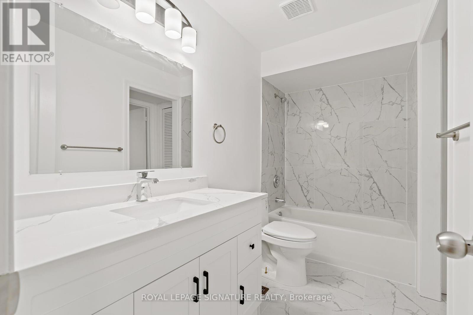 1130 Westview Terrace, Oakville, Ontario  L6M 3M1 - Photo 24 - W12499354