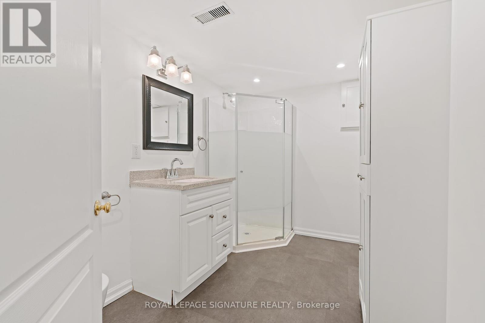 1130 Westview Terrace, Oakville, Ontario  L6M 3M1 - Photo 30 - W12499354