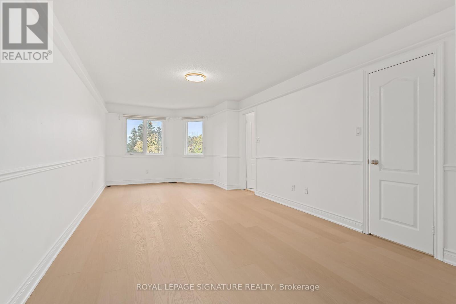 1130 Westview Terrace, Oakville, Ontario  L6M 3M1 - Photo 18 - W12499358