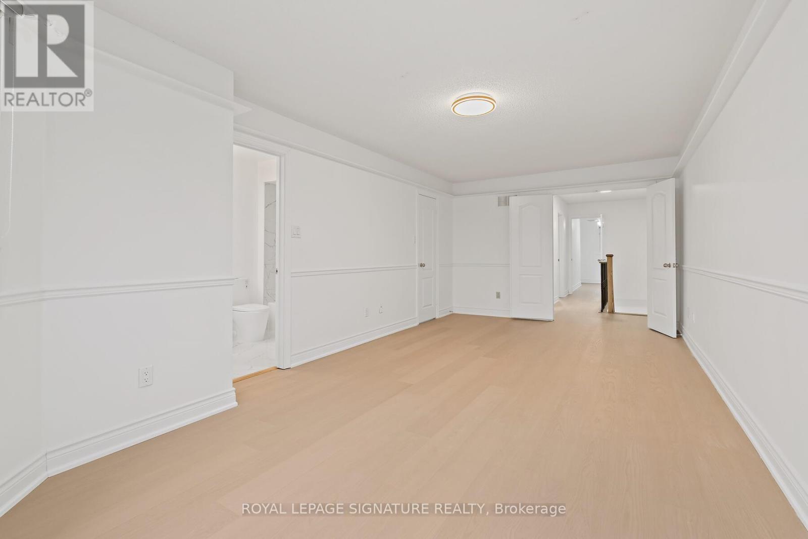 1130 Westview Terrace, Oakville, Ontario  L6M 3M1 - Photo 19 - W12499358