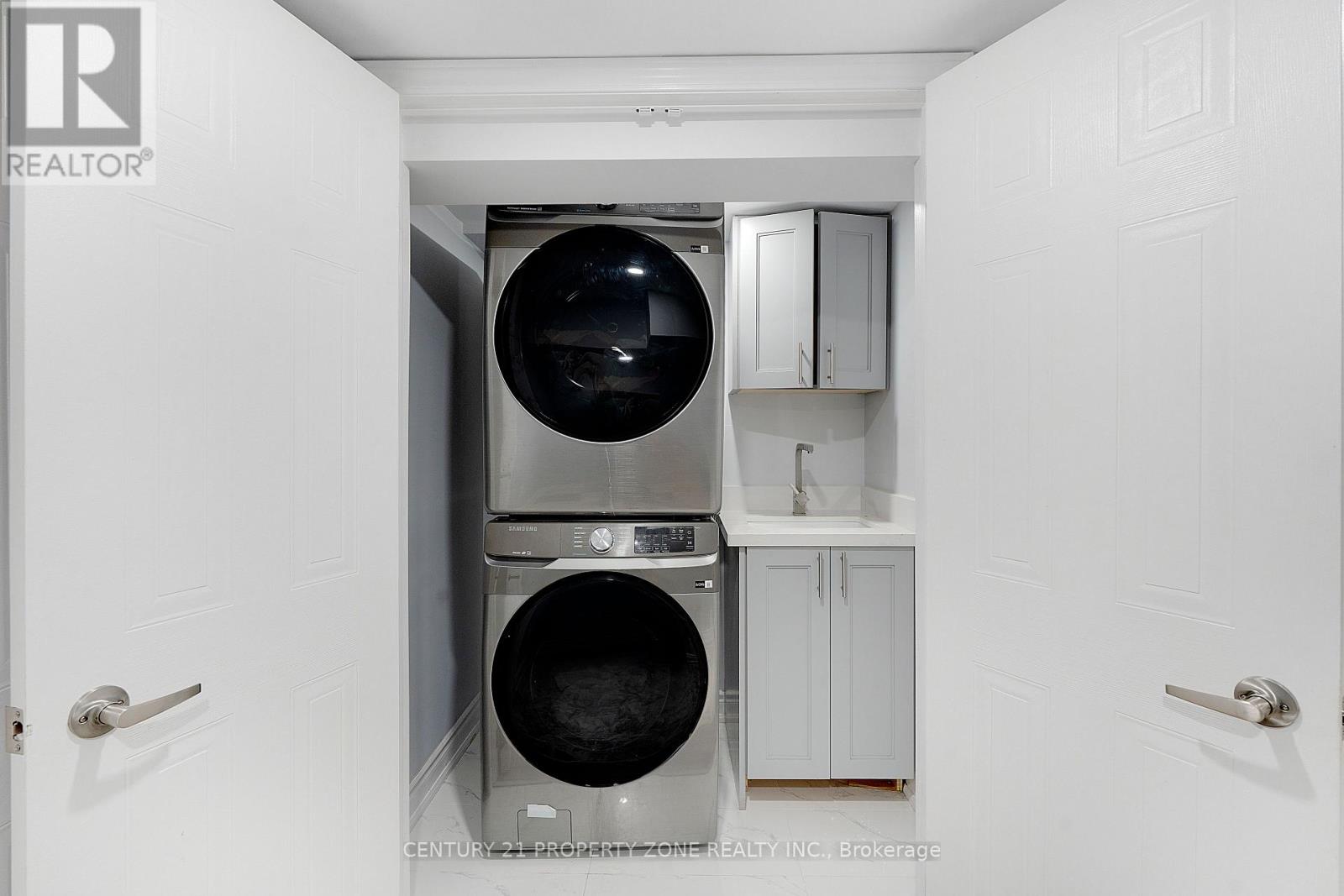 358 Robert Parkinson Drive, Brampton, Ontario  L7A 4C5 - Photo 30 - W12499372