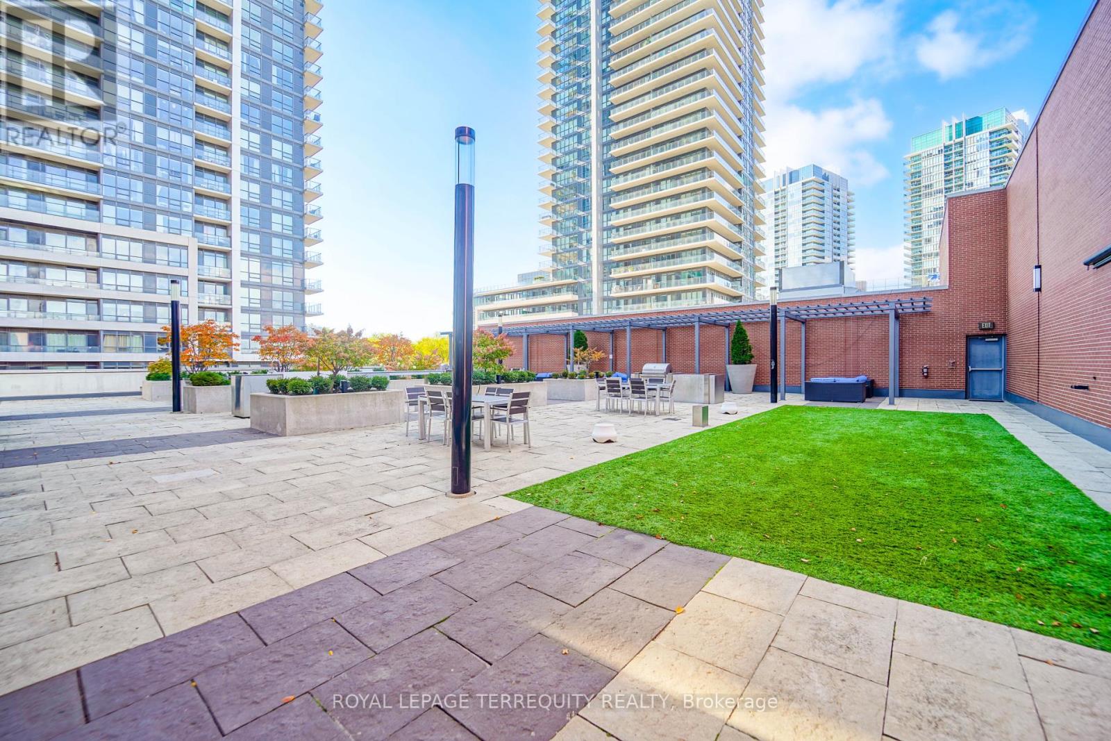 4007 - 2200 Lakeshore Boulevard W, Toronto (Mimico), Ontario  M8V 1A4 - Photo 42 - W12499378