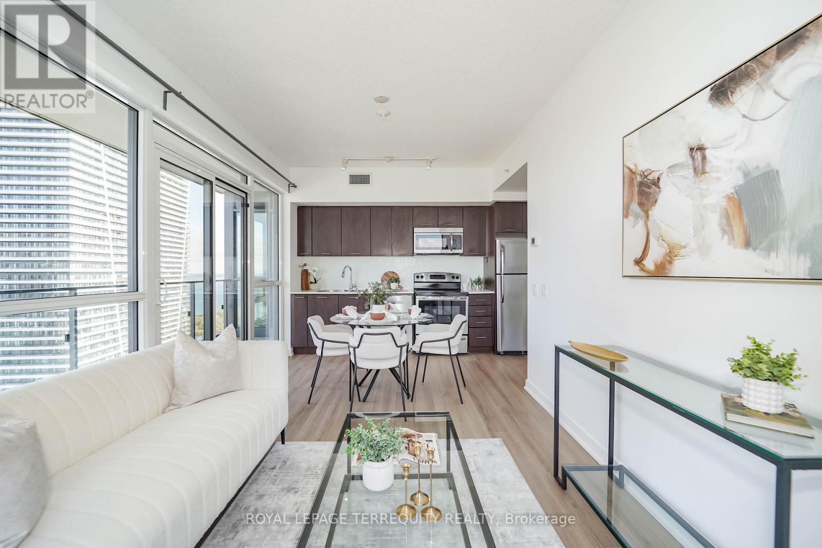 4007 - 2200 Lakeshore Boulevard W, Toronto (Mimico), Ontario  M8V 1A4 - Photo 5 - W12499378