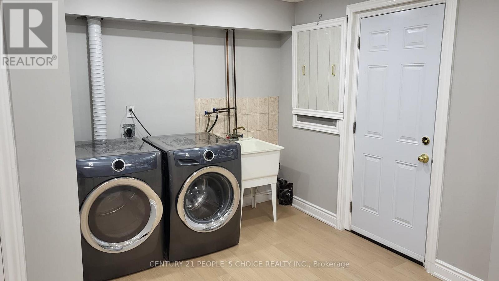 7598 Black Walnut Trail, Mississauga, Ontario  L5N 8A7 - Photo 17 - W12499402