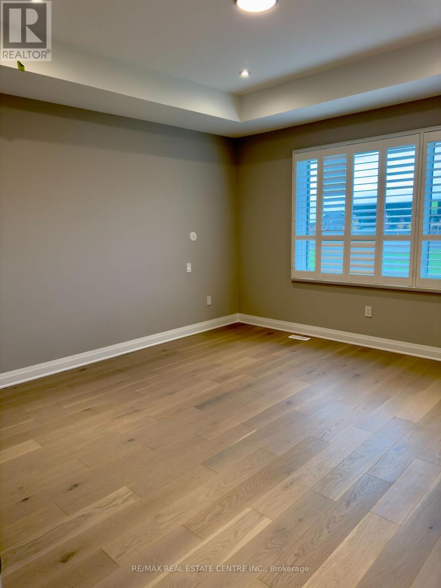 1216 Onyx Trail, Oakville, Ontario  L6H 7G1 - Photo 16 - W12499434