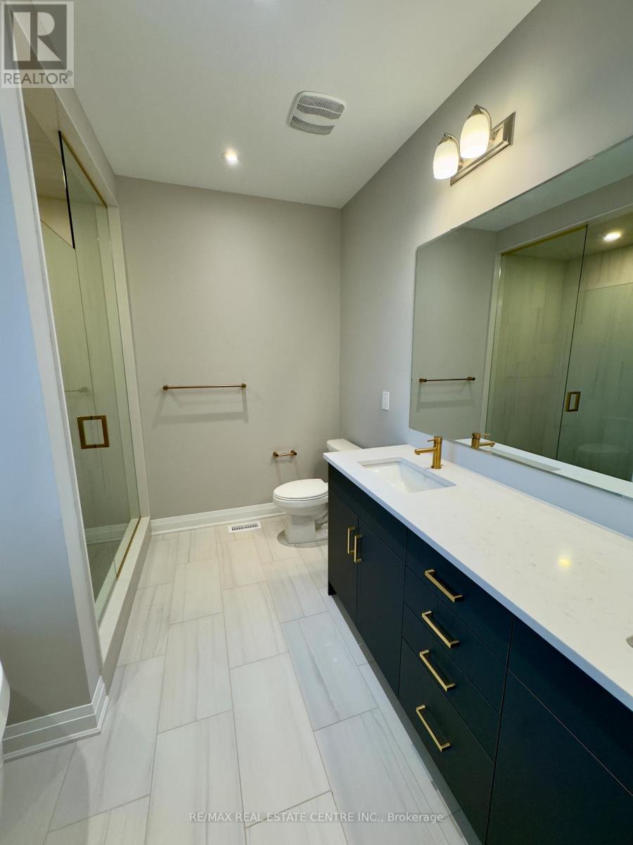 1216 Onyx Trail, Oakville, Ontario  L6H 7G1 - Photo 19 - W12499434