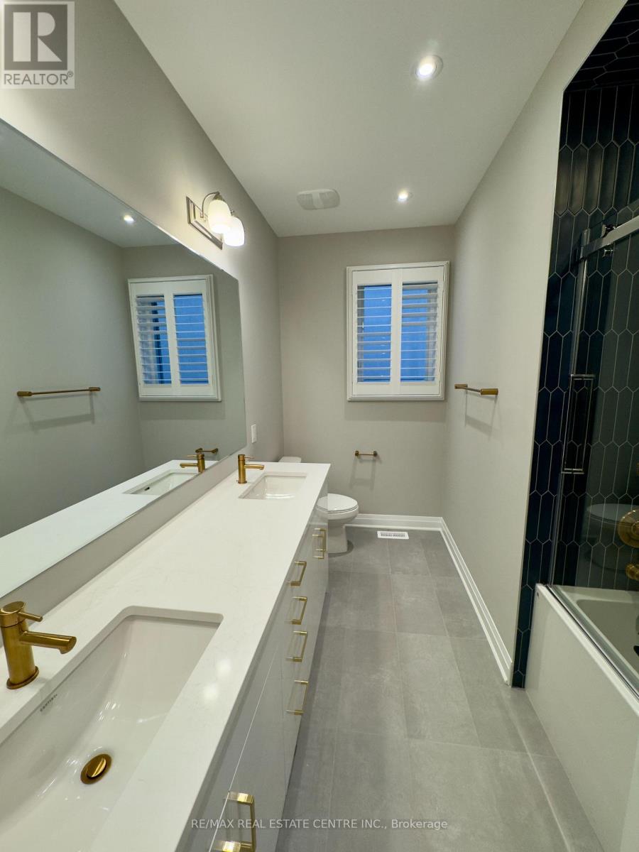 1216 Onyx Trail, Oakville, Ontario  L6H 7G1 - Photo 27 - W12499434