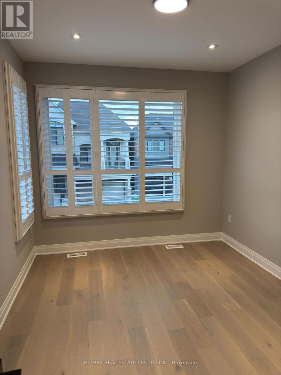 1216 Onyx Trail, Oakville, Ontario  L6H 7G1 - Photo 30 - W12499434