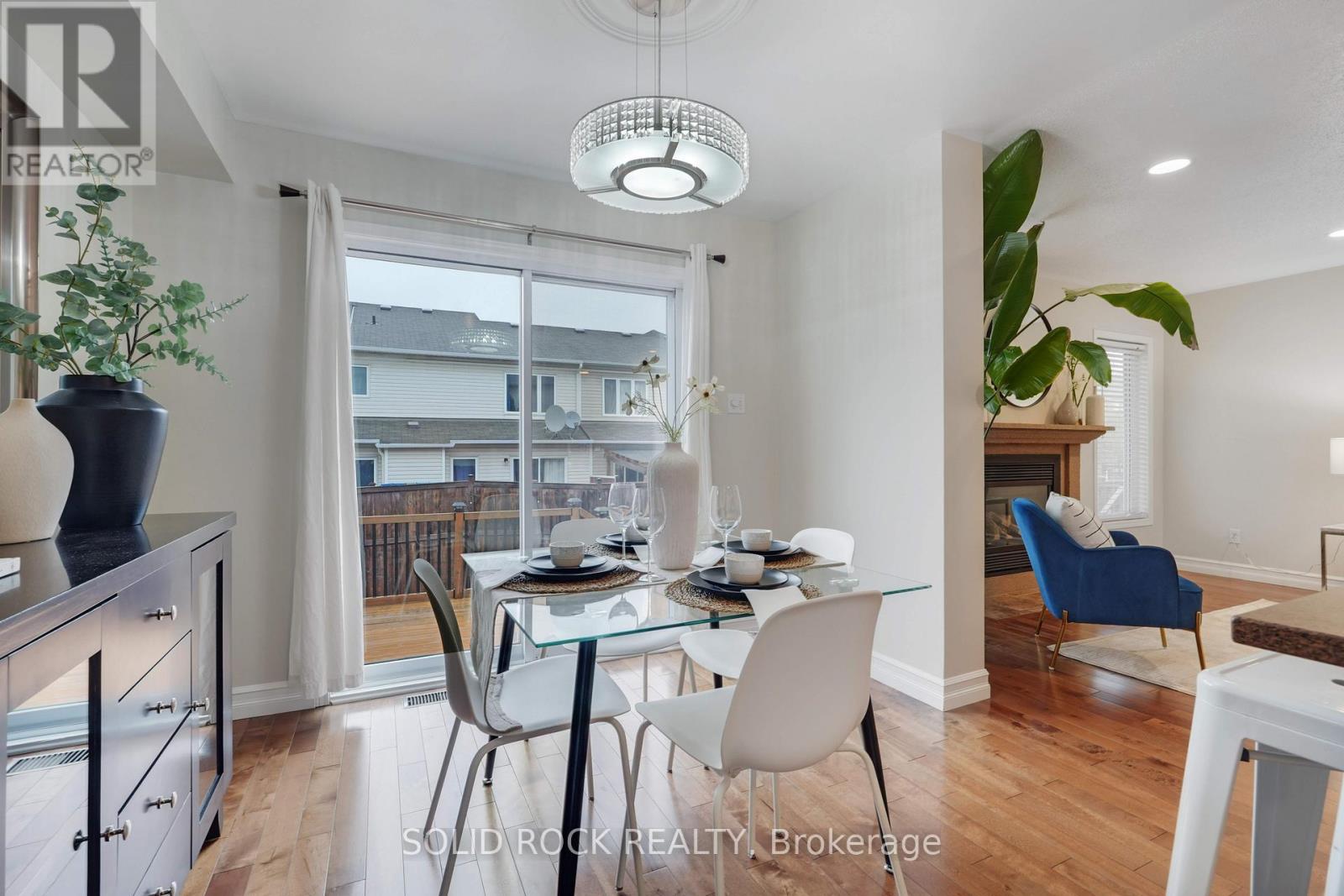 9 Stoneleigh Street, Ottawa, Ontario  K2G 7A2 - Photo 12 - X12499442