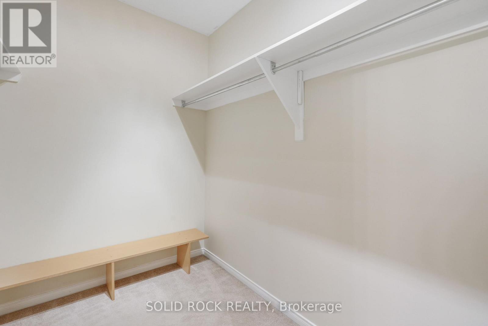 9 Stoneleigh Street, Ottawa, Ontario  K2G 7A2 - Photo 20 - X12499442