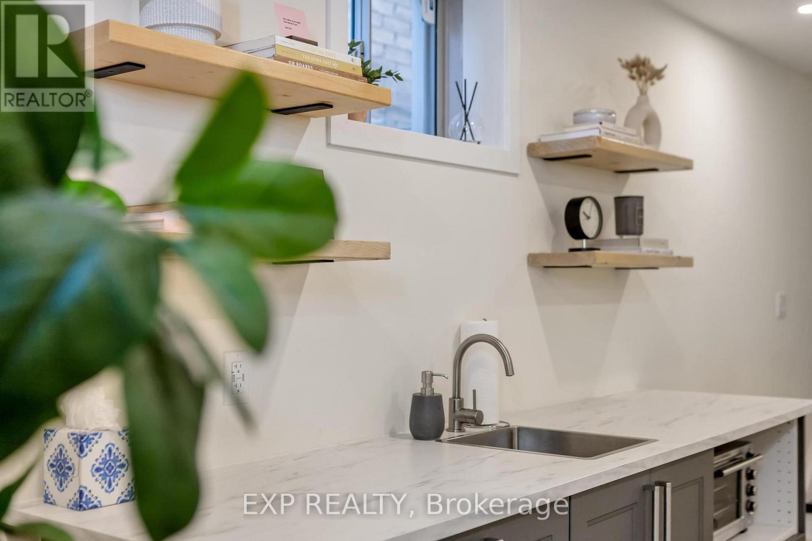 6 Sundin Drive, Haldimand, Ontario  N3W 0H1 - Photo 30 - X12499412