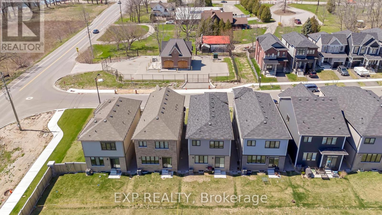 6 Sundin Drive, Haldimand, Ontario  N3W 0H1 - Photo 39 - X12499412