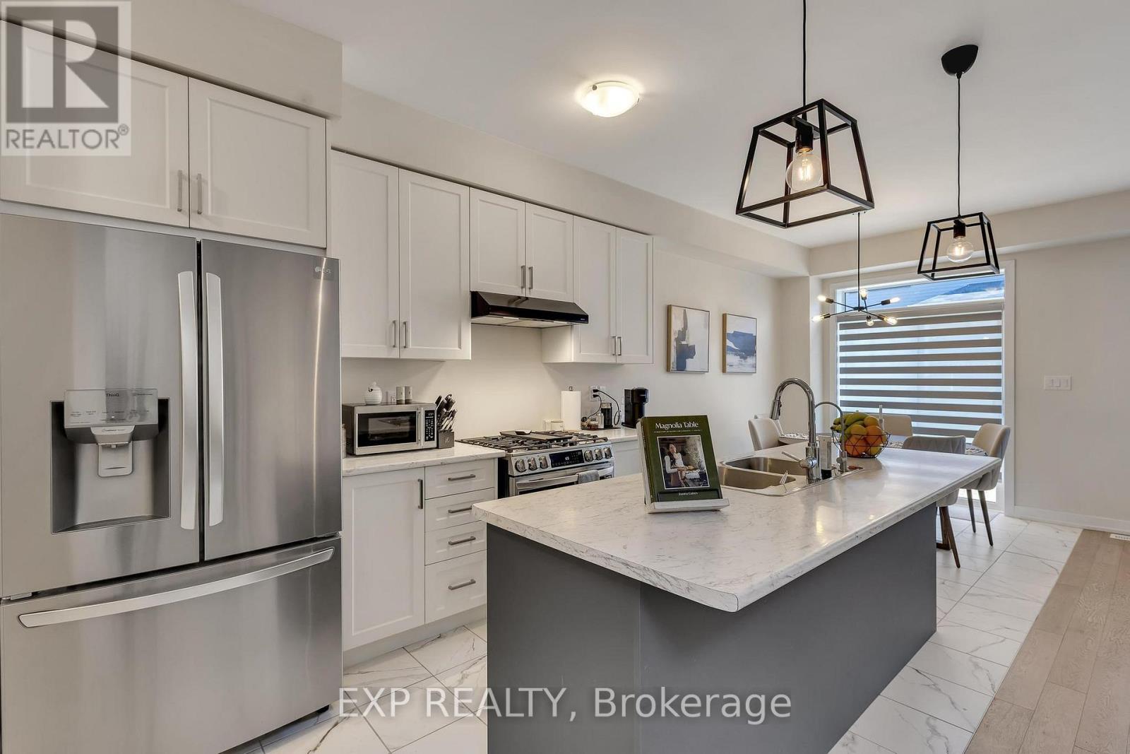 6 Sundin Drive, Haldimand, Ontario  N3W 0H1 - Photo 9 - X12499412