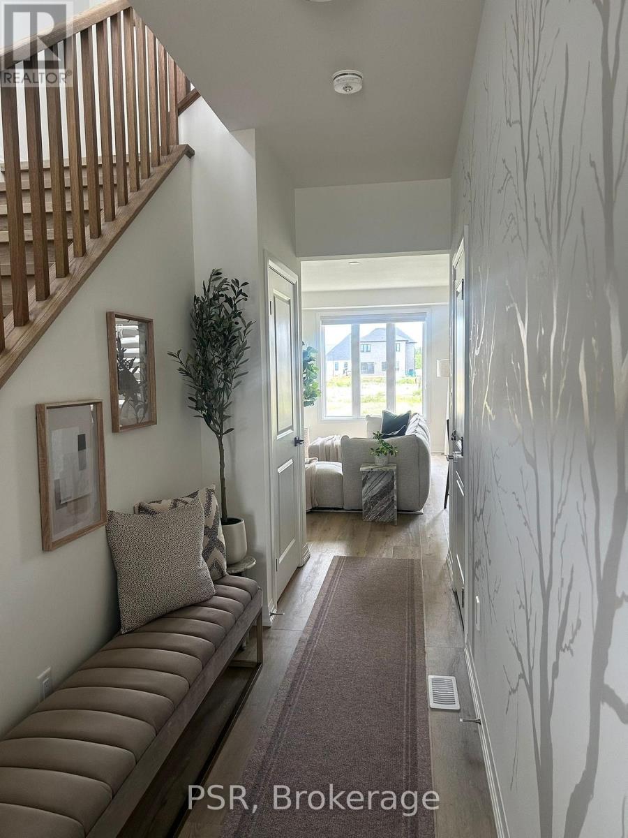 82 Acacia Road, Pelham (Fonthill), Ontario  L0S 1E1 - Photo 11 - X12499418