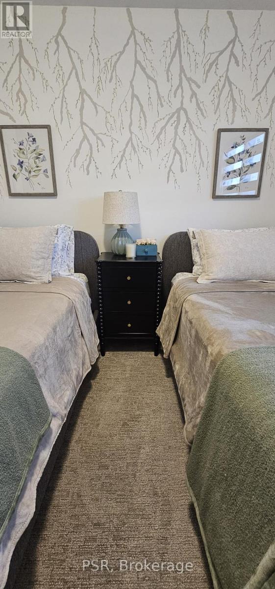 82 Acacia Road, Pelham (Fonthill), Ontario  L0S 1E1 - Photo 25 - X12499418