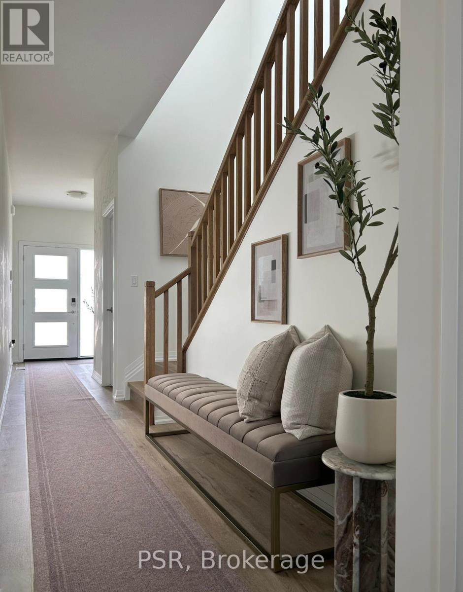 82 Acacia Road, Pelham (Fonthill), Ontario  L0S 1E1 - Photo 9 - X12499418