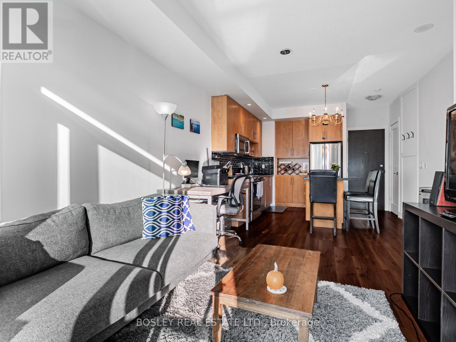 2410 - 120 Homewood Avenue, Toronto, Ontario  M4Y 2J3 - Photo 10 - C12499466