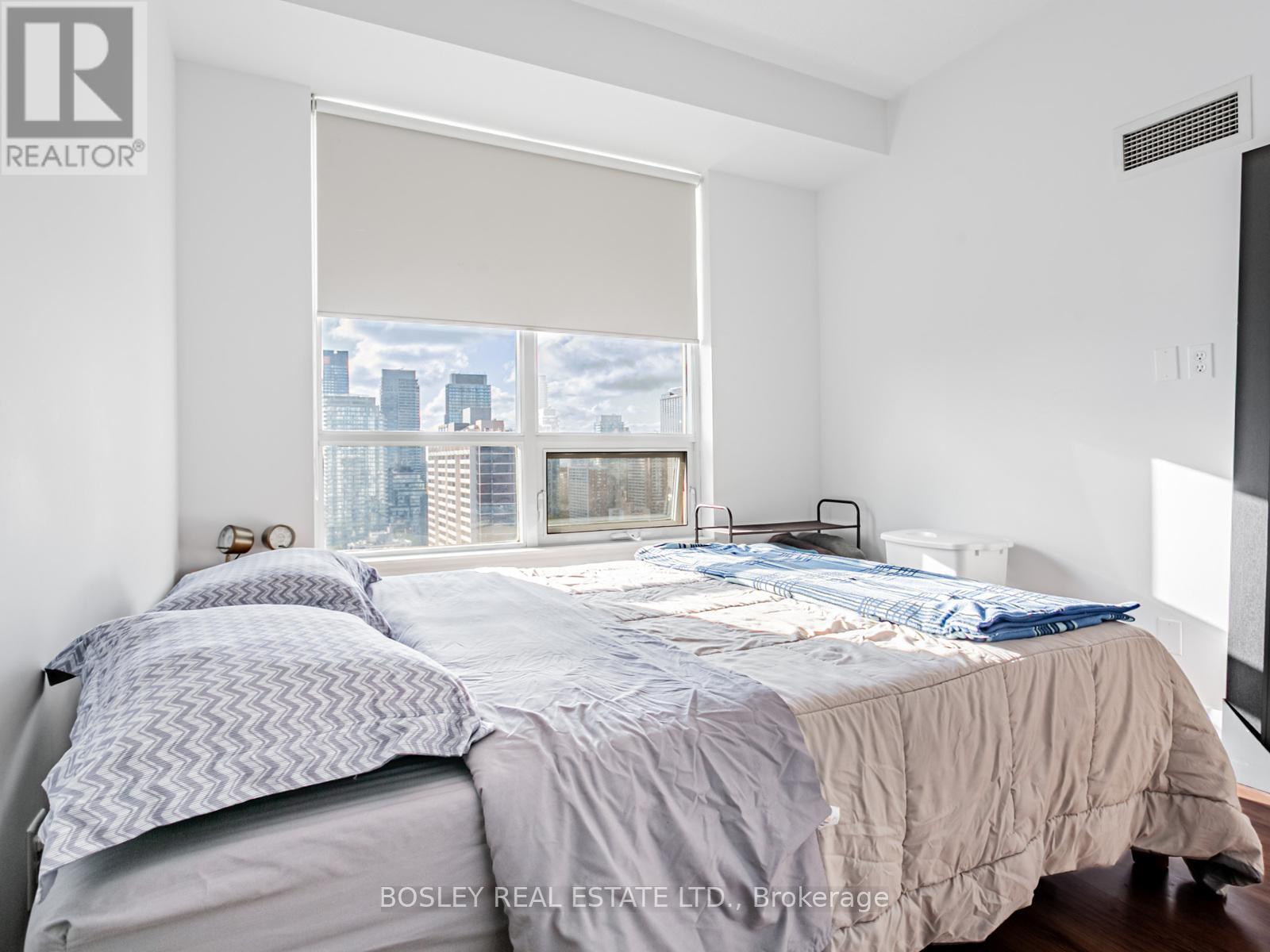 2410 - 120 Homewood Avenue, Toronto, Ontario  M4Y 2J3 - Photo 17 - C12499466