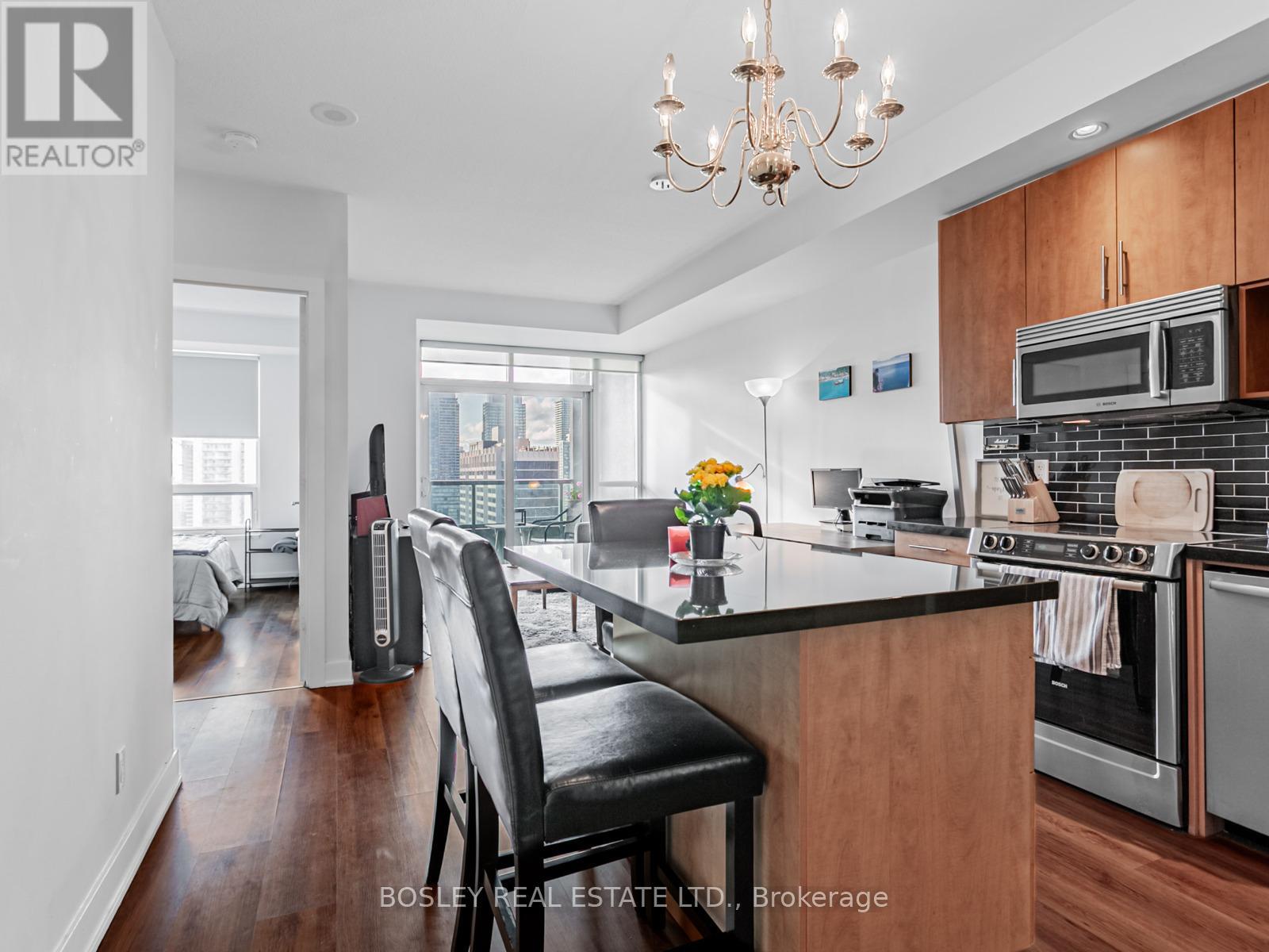 2410 - 120 Homewood Avenue, Toronto, Ontario  M4Y 2J3 - Photo 7 - C12499466