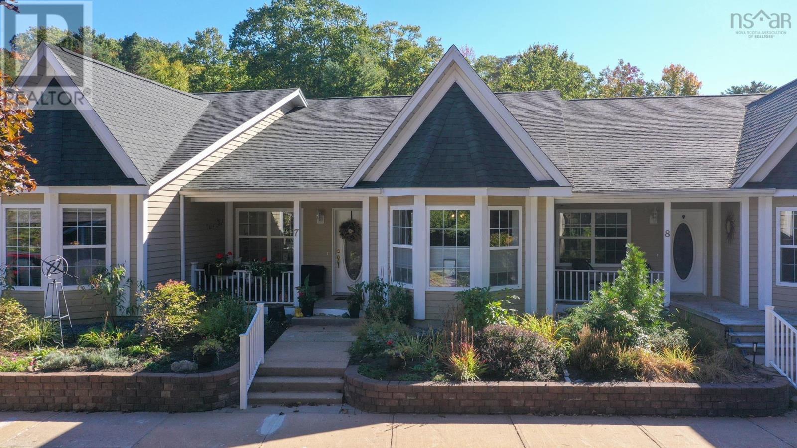 7 36 Fauxburg Road, Mahone Bay, Nova Scotia  B0J 2E0 - Photo 2 - 202525330