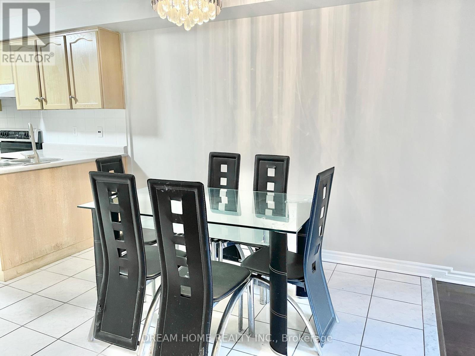 137 Kimono Crescent, Richmond Hill, Ontario  L4S 2A5 - Photo 4 - N12499462