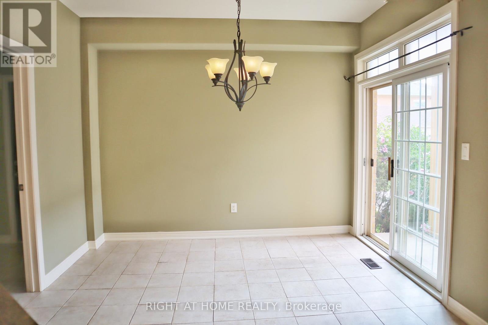 27 Bonheur Road, Markham, Ontario  L6C 0A3 - Photo 10 - N12499482