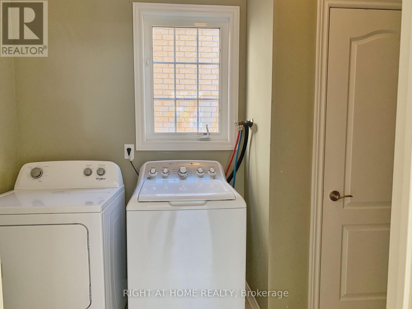 27 Bonheur Road, Markham, Ontario  L6C 0A3 - Photo 26 - N12499482