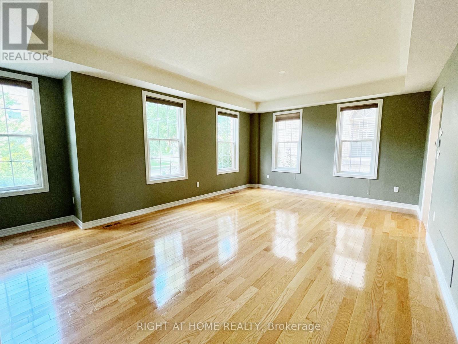 27 Bonheur Road, Markham, Ontario  L6C 0A3 - Photo 4 - N12499482