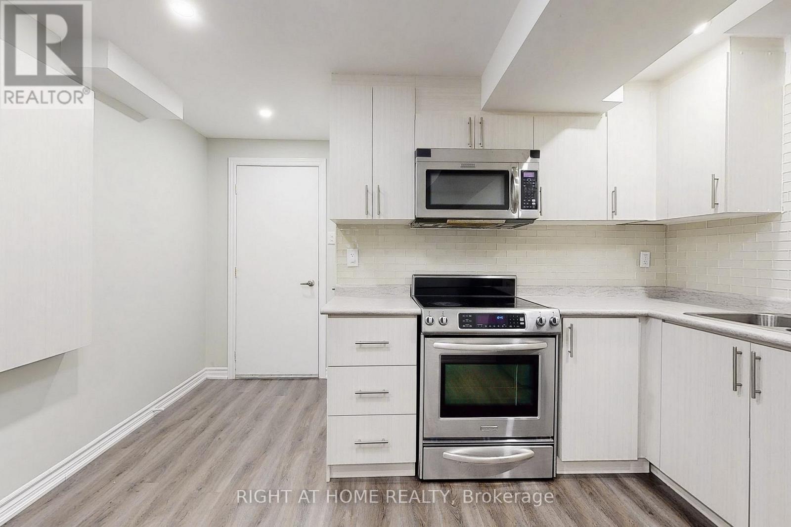 Basement - 90 Maplebank Crescent, Whitchurch-Stouffville, Ontario  L4A 0R8 - Photo 10 - N12499492