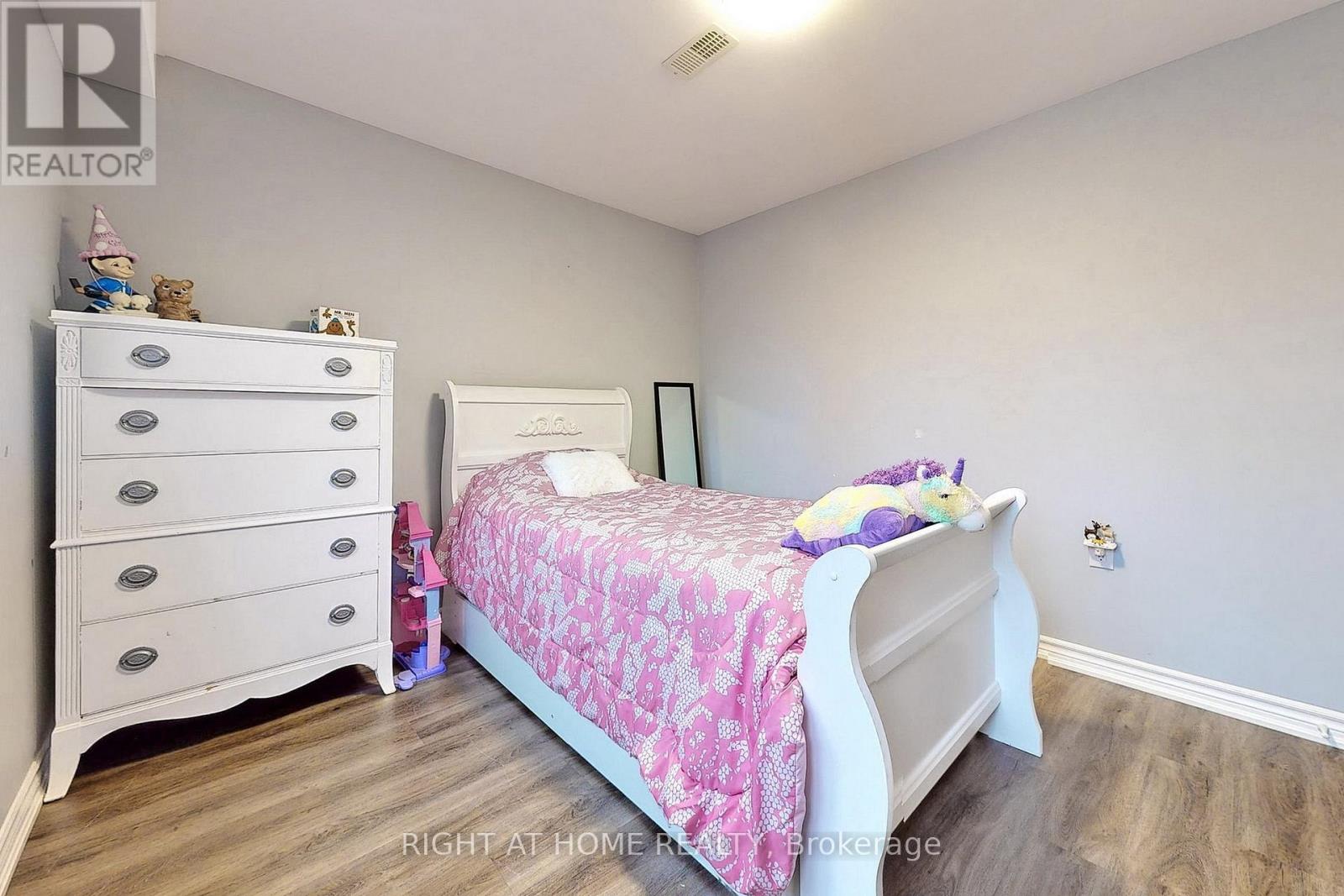 Basement - 90 Maplebank Crescent, Whitchurch-Stouffville, Ontario  L4A 0R8 - Photo 18 - N12499492