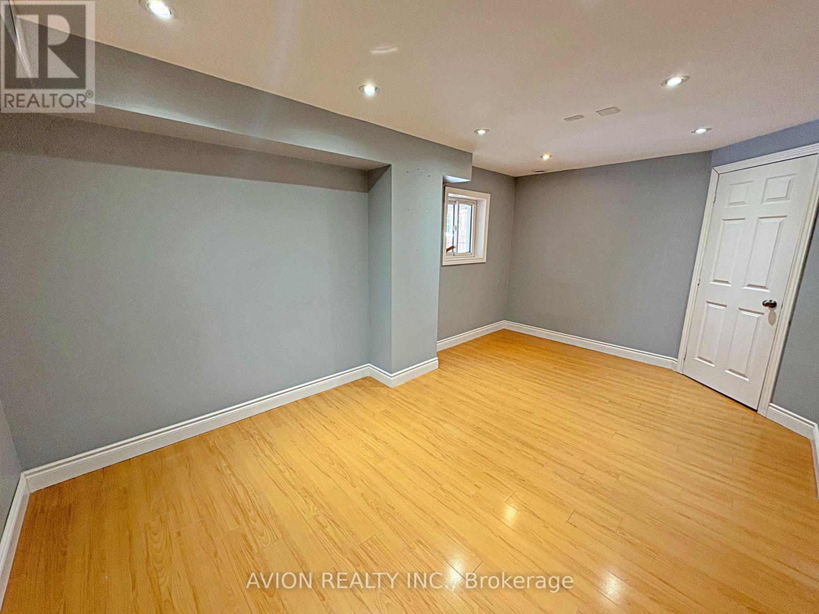 Lower - 91 Ridgeway Court, Vaughan, Ontario  L6A 2R5 - Photo 10 - N12499500