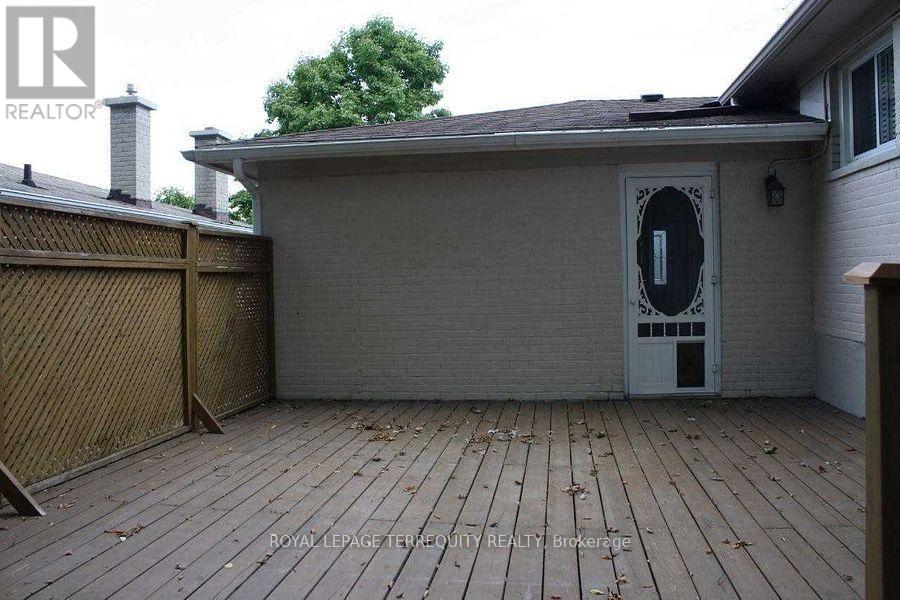 Basement - 323 Towercrest Drive, Newmarket, Ontario  L3Y 1C3 - Photo 15 - N12499514