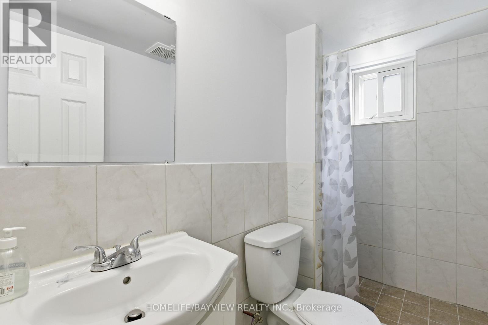 42 Tollerton Avenue, Toronto, Ontario  M2K 2H3 - Photo 37 - C12487878