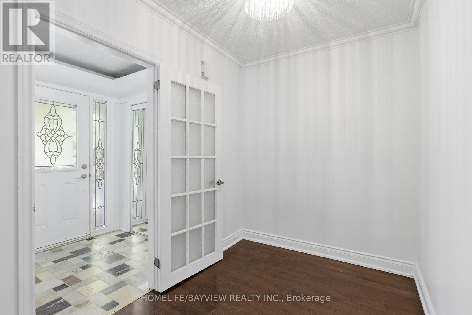 42 Tollerton Avenue, Toronto, Ontario  M2K 2H3 - Photo 9 - C12487878