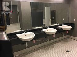 #518 - 65 Speers Road, Oakville, Ontario  L6K 0J1 - Photo 4 - W12499452