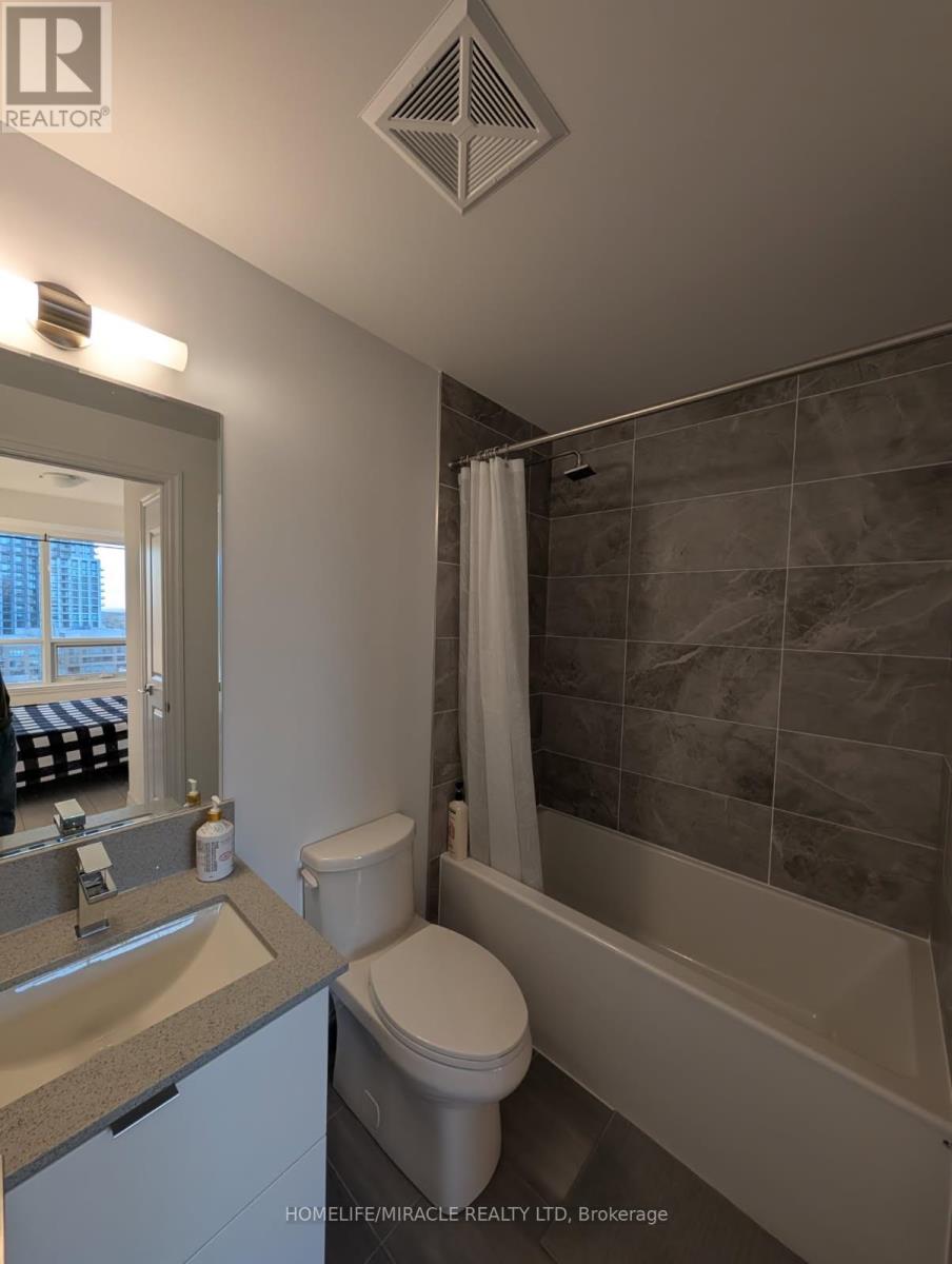 2601 - 30 Elm Drive W, Mississauga, Ontario  L5B 0N6 - Photo 7 - W12499470