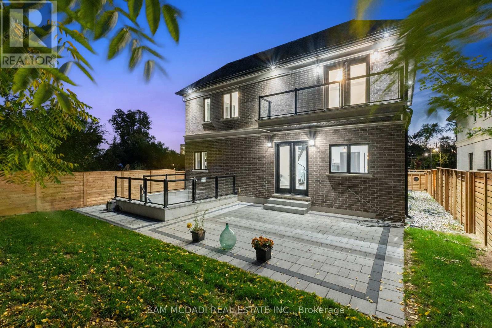 193 Mateo Place, Mississauga (Cooksville), Ontario  L5A 0A5 - Photo 48 - W12499488