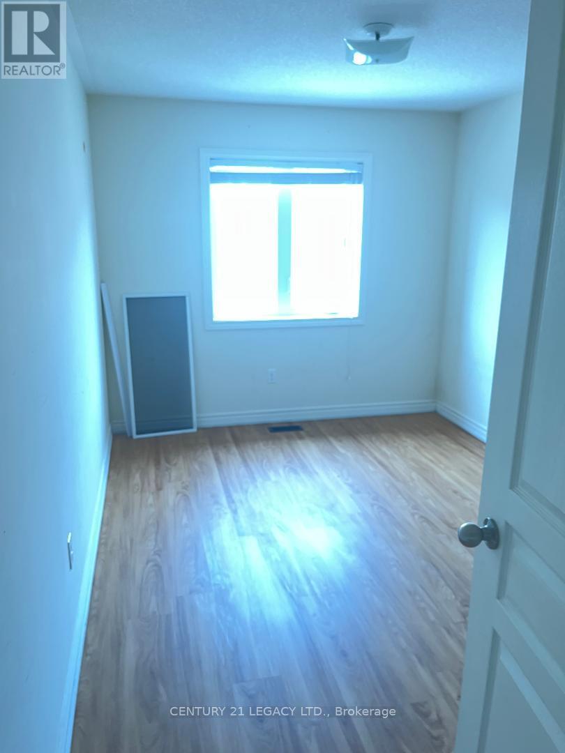 16 Saint Dennis Road, Brampton, Ontario  L6R 3W5 - Photo 13 - W12499512