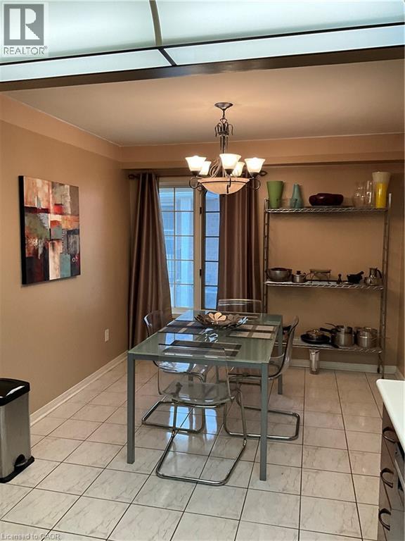 98 Fellowes Crescent, Waterdown, Ontario L8B 0M7 - Photo 4 - 40783839