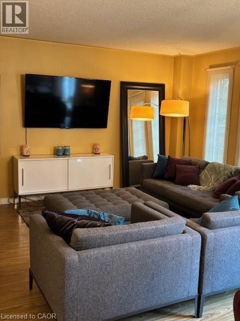 98 Fellowes Crescent, Waterdown, Ontario L8B 0M7 - Photo 2 - 40783839