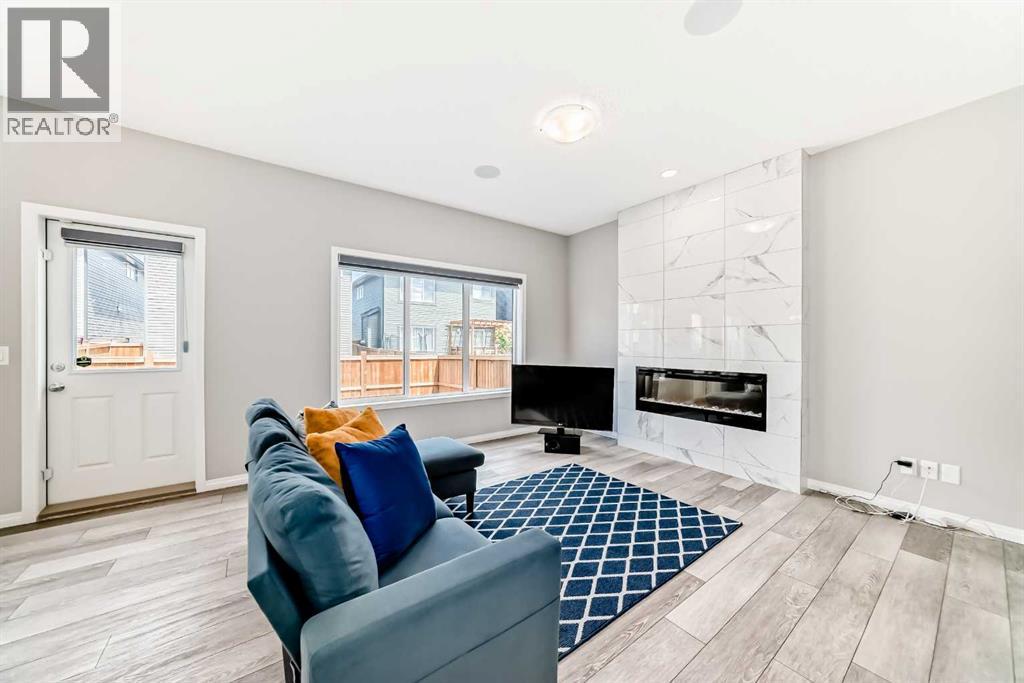 210 Heartland Avenue, Cochrane, Alberta  T4C 2P9 - Photo 17 - A2235652