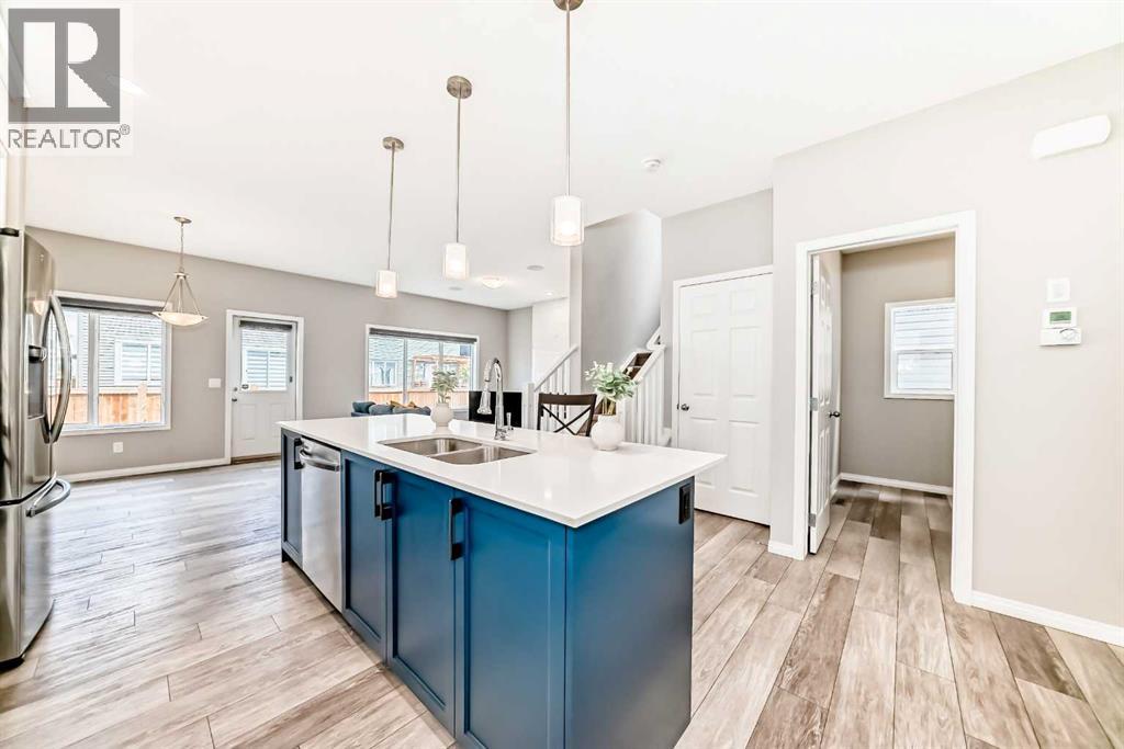 210 Heartland Avenue, Cochrane, Alberta  T4C 2P9 - Photo 8 - A2235652