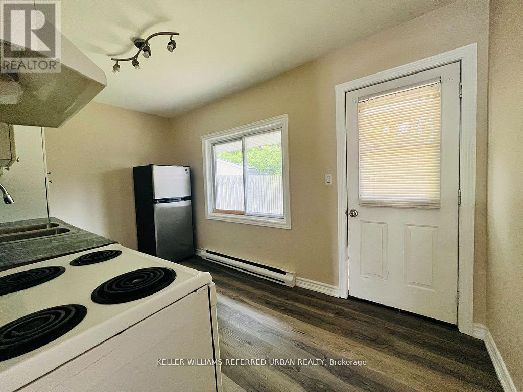 Lower - 139 Ridgeway Road, Fort Erie, Ontario  L0S 1B0 - Photo 5 - X12499464