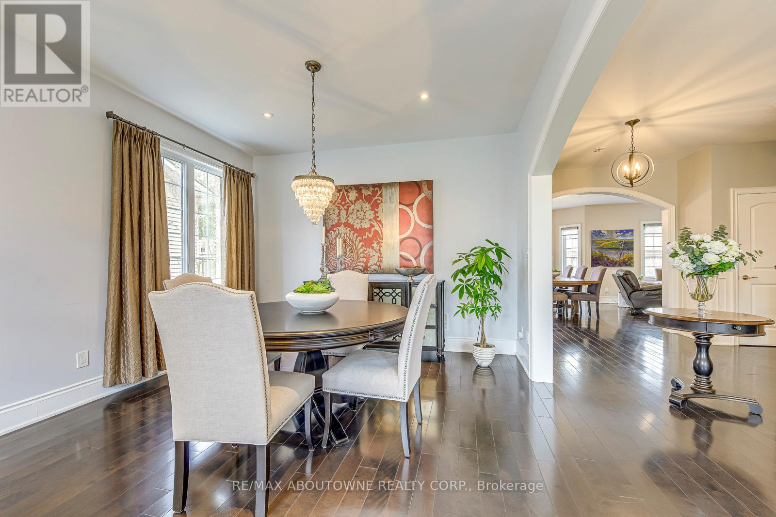 20 Vinegar Hill Street, Hamilton (Waterdown), Ontario  L0R 2H0 - Photo 10 - X12499516