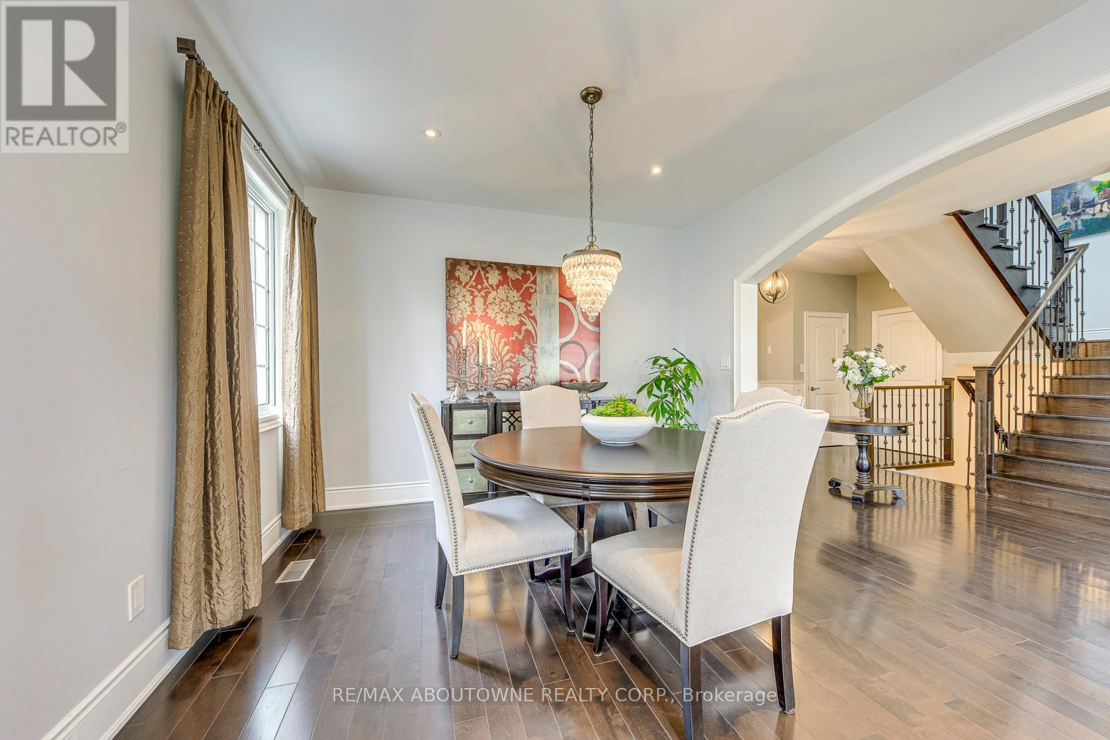 20 Vinegar Hill Street, Hamilton (Waterdown), Ontario  L0R 2H0 - Photo 11 - X12499516