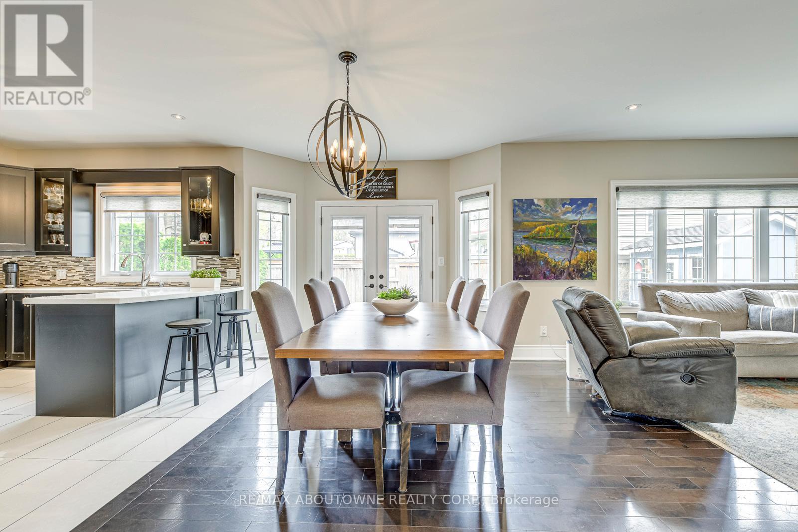 20 Vinegar Hill Street, Hamilton (Waterdown), Ontario  L0R 2H0 - Photo 14 - X12499516