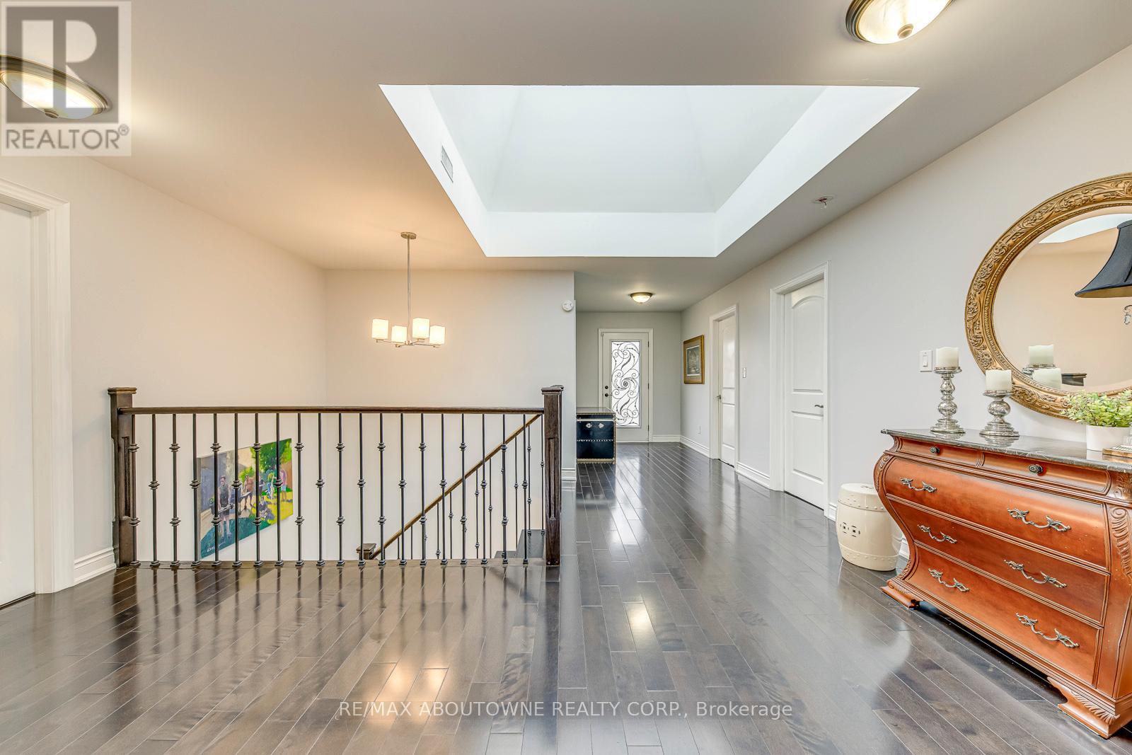 20 Vinegar Hill Street, Hamilton (Waterdown), Ontario  L0R 2H0 - Photo 27 - X12499516