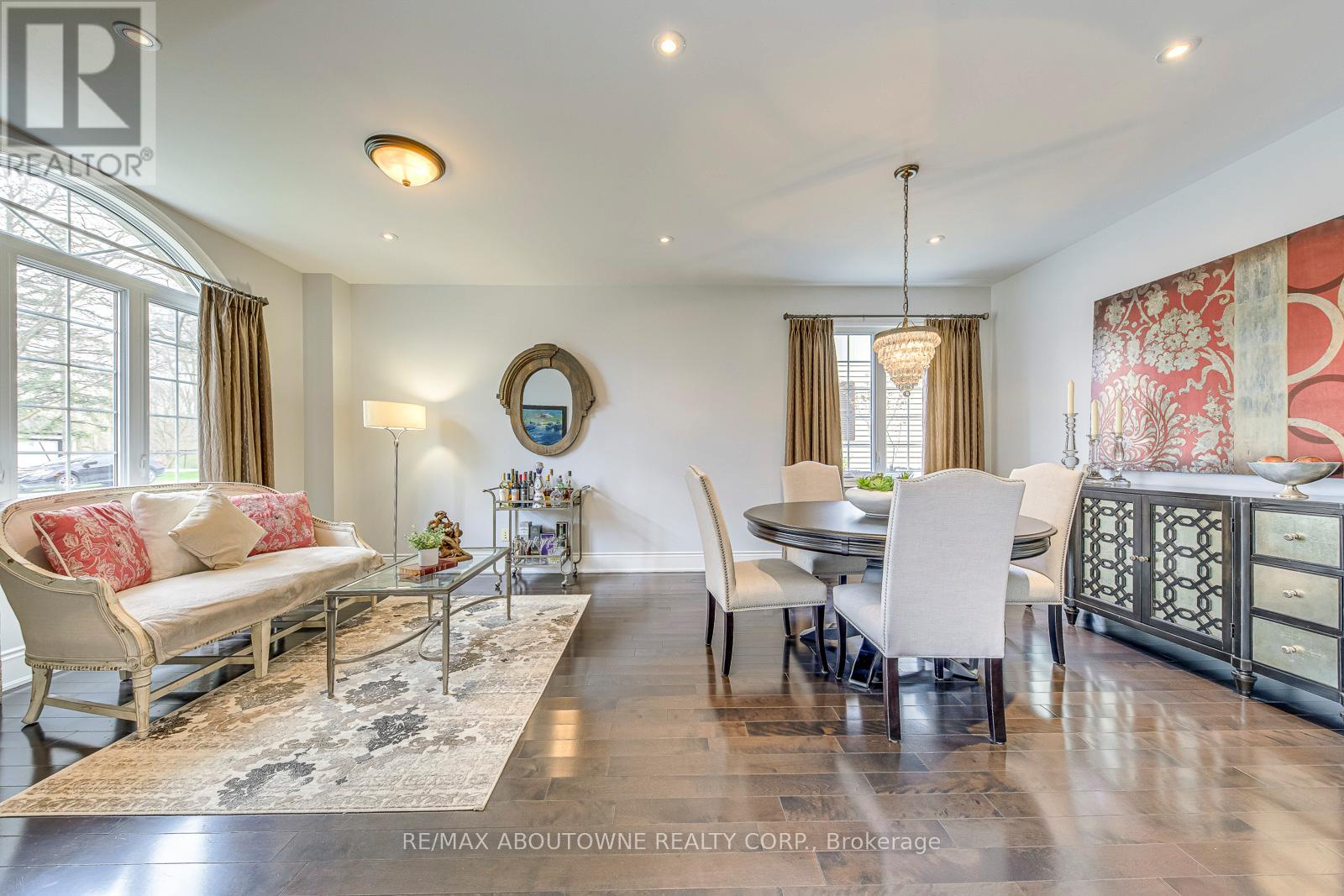 20 Vinegar Hill Street, Hamilton (Waterdown), Ontario  L0R 2H0 - Photo 9 - X12499516